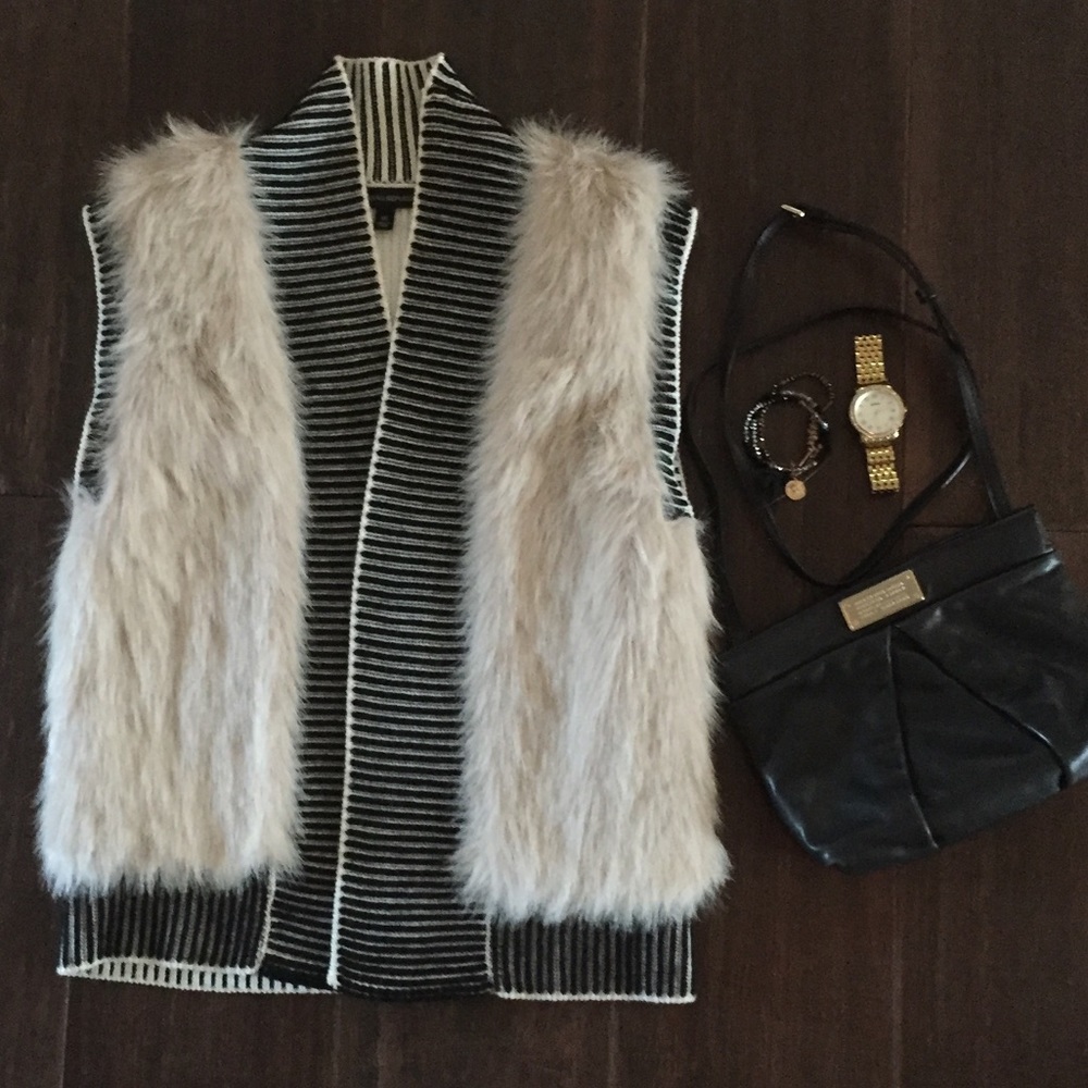Banana Republic Faux Fur Knit Vest, Small